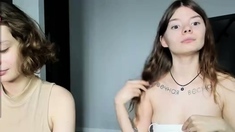 Amateur Webcam Teen Masturbates And Teases