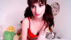 Amateur Webcam Teen Flashes Masturbates