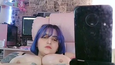 Big boob brunette masturbates on webcam