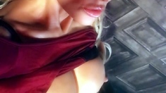 Big boob brunette masturbates on webcam