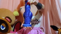 Haley amateur blonde girl toying pussy using a vibrator