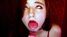 Cute amateur webcam teen girl toying pussy on webcam