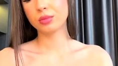 Amateur czech teen in her first toy induced orgasm