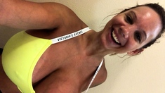 Amateur Big Boobs jerks Big Dick