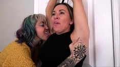 Tickleaddiction – Lickle Tickle Milf Nikkis Armpits