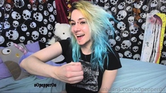 Amateur Blonde Teen Plays Solo with Toy Webcam Porn